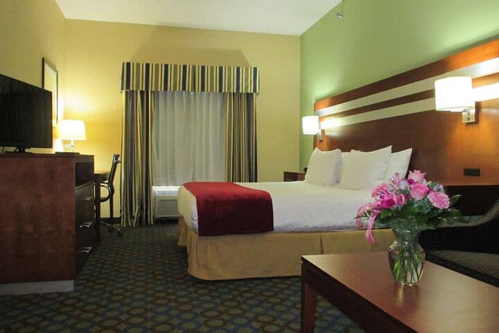 Room 7 of 13